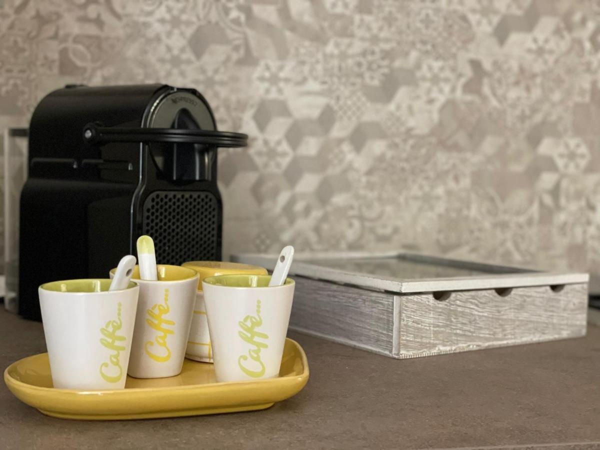 A Casa Di Elena Apartment ปาแลร์โม ภายนอก รูปภาพ