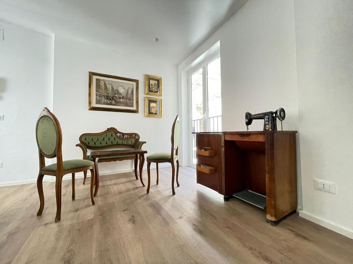 A Casa Di Elena Apartment ปาแลร์โม ภายนอก รูปภาพ