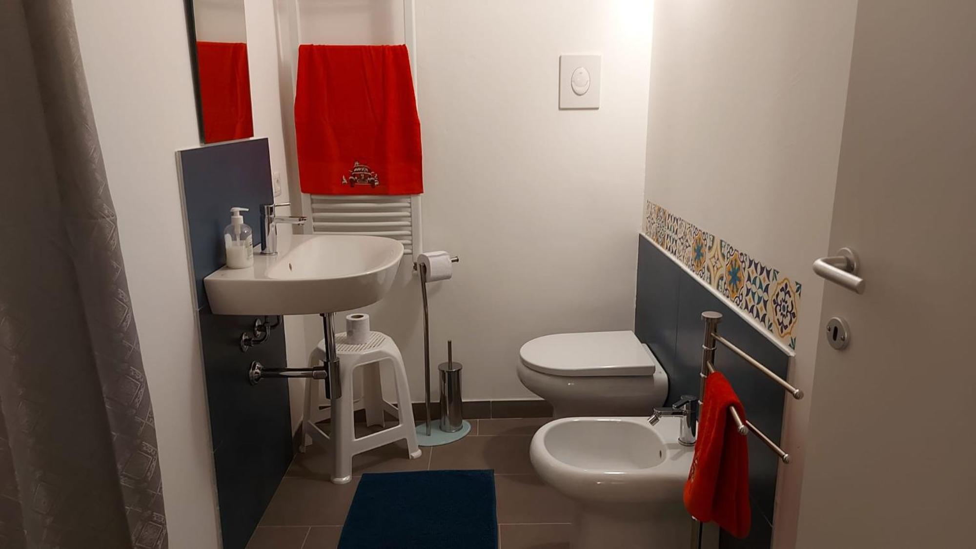 A Casa Di Elena Apartment ปาแลร์โม ภายนอก รูปภาพ