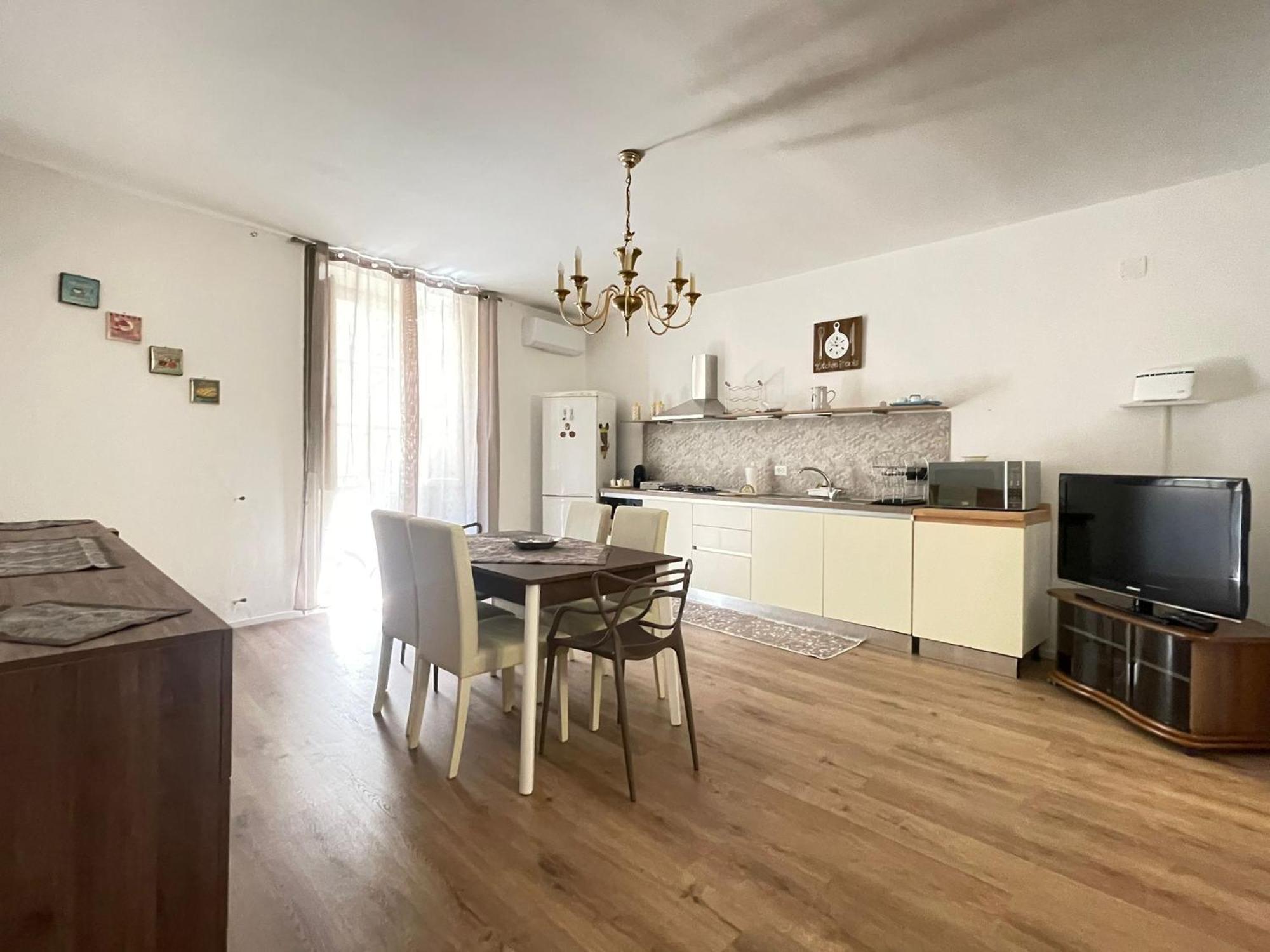 A Casa Di Elena Apartment ปาแลร์โม ภายนอก รูปภาพ